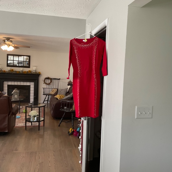 Calvin Klein evening cocktail dress. Red with nice sequined pattern. Small - Picture 2 of 2